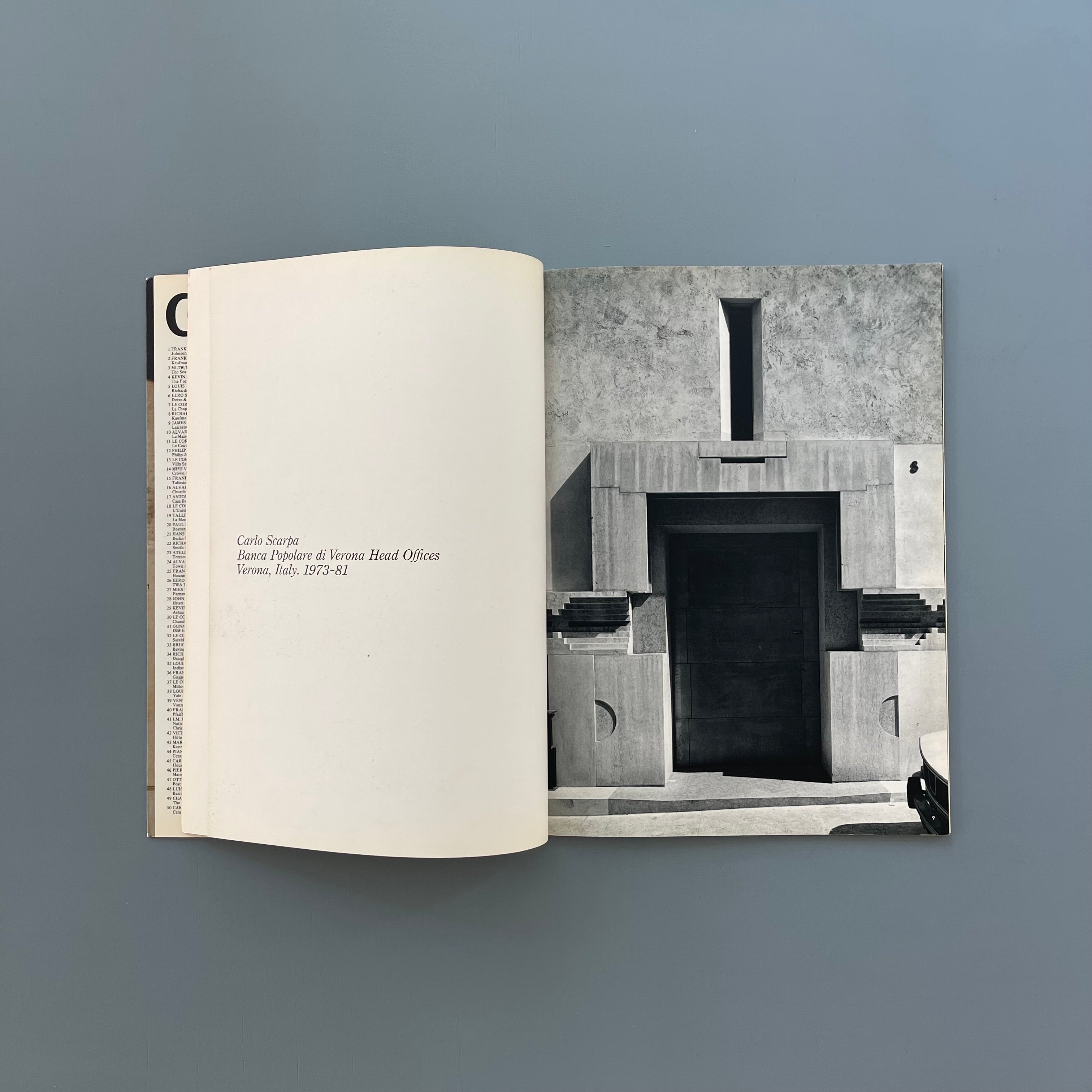 GA 63 Carlo Scarpa - Global Architecture 1983 - Saint-Martin Bookshop