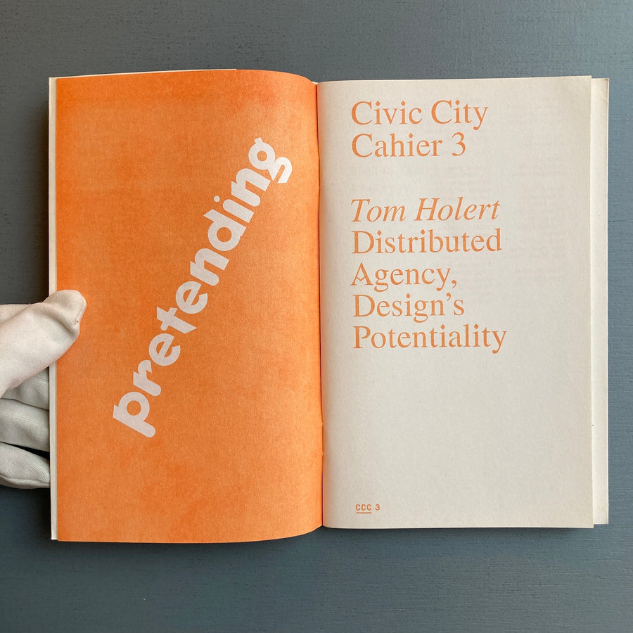 Civic City - Cahier 3 - Bedford Press 2010 - Saint-Martin Bookshop