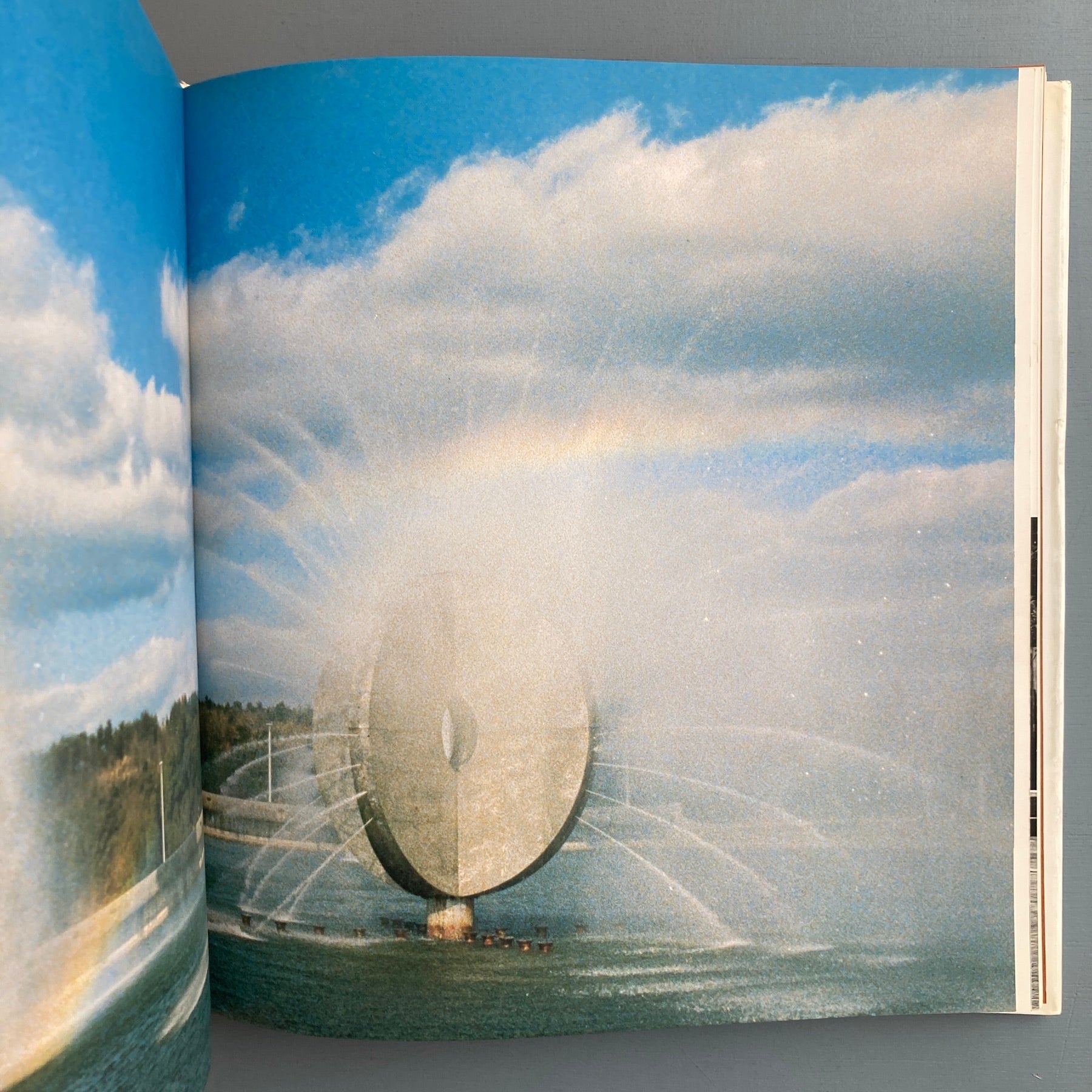 Isamu Noguchi by Sam Hunter - Thames & Hudson 1979 - Saint