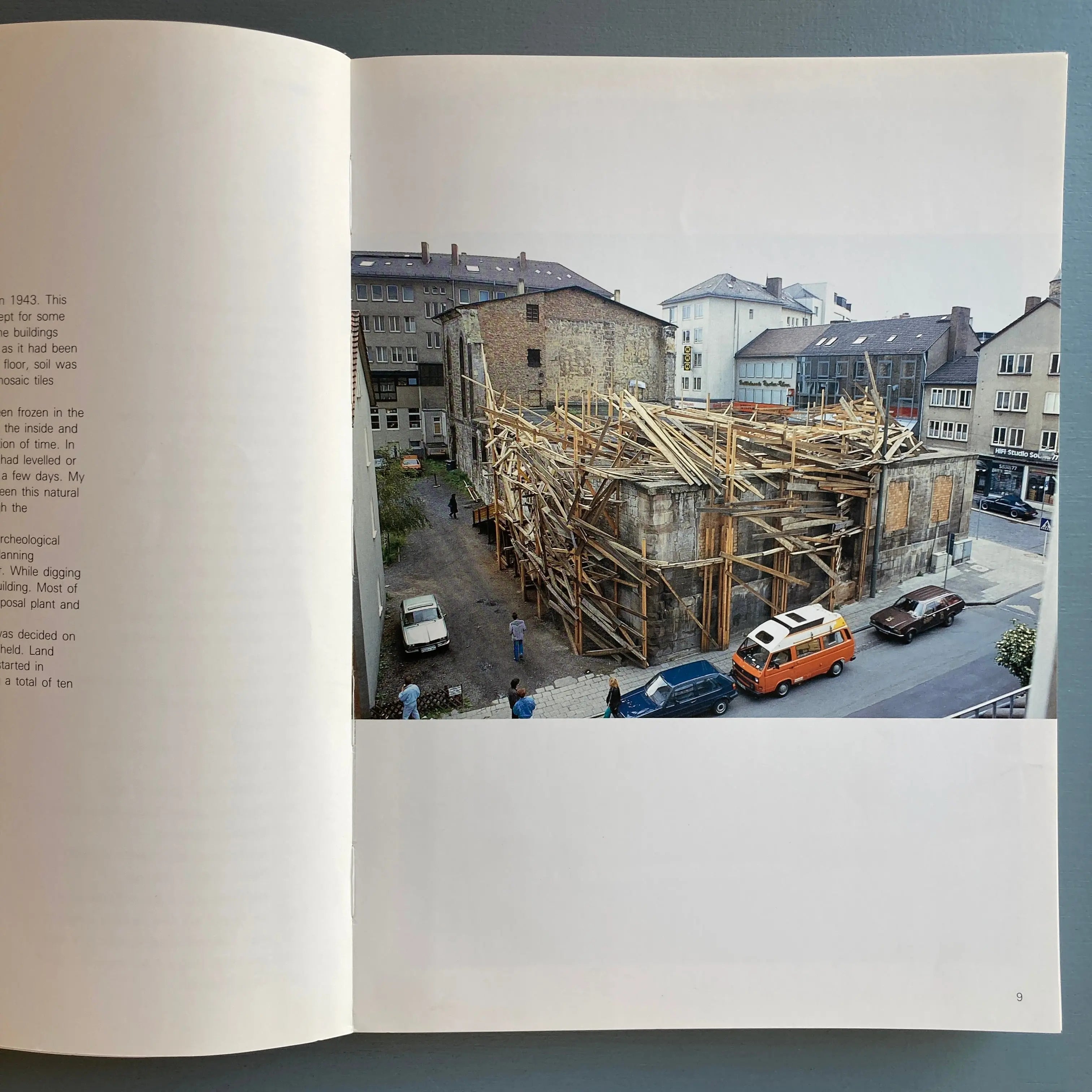 Tadashi Kawamata - Exhibition catalogue - Gendaikikakushitsu