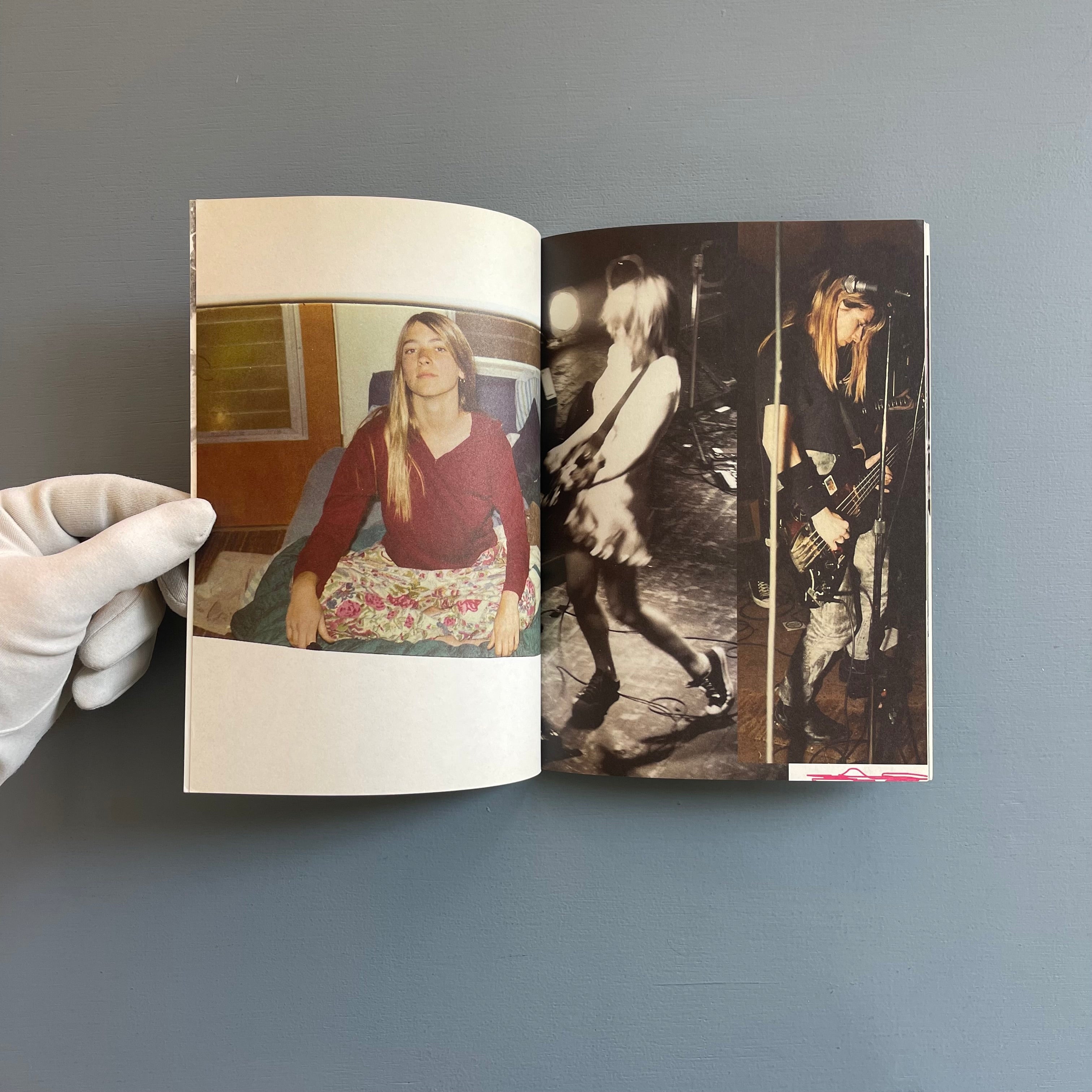 Kim Gordon (signed) - Chronicles Vol.1 - Nieves 2005 - Saint