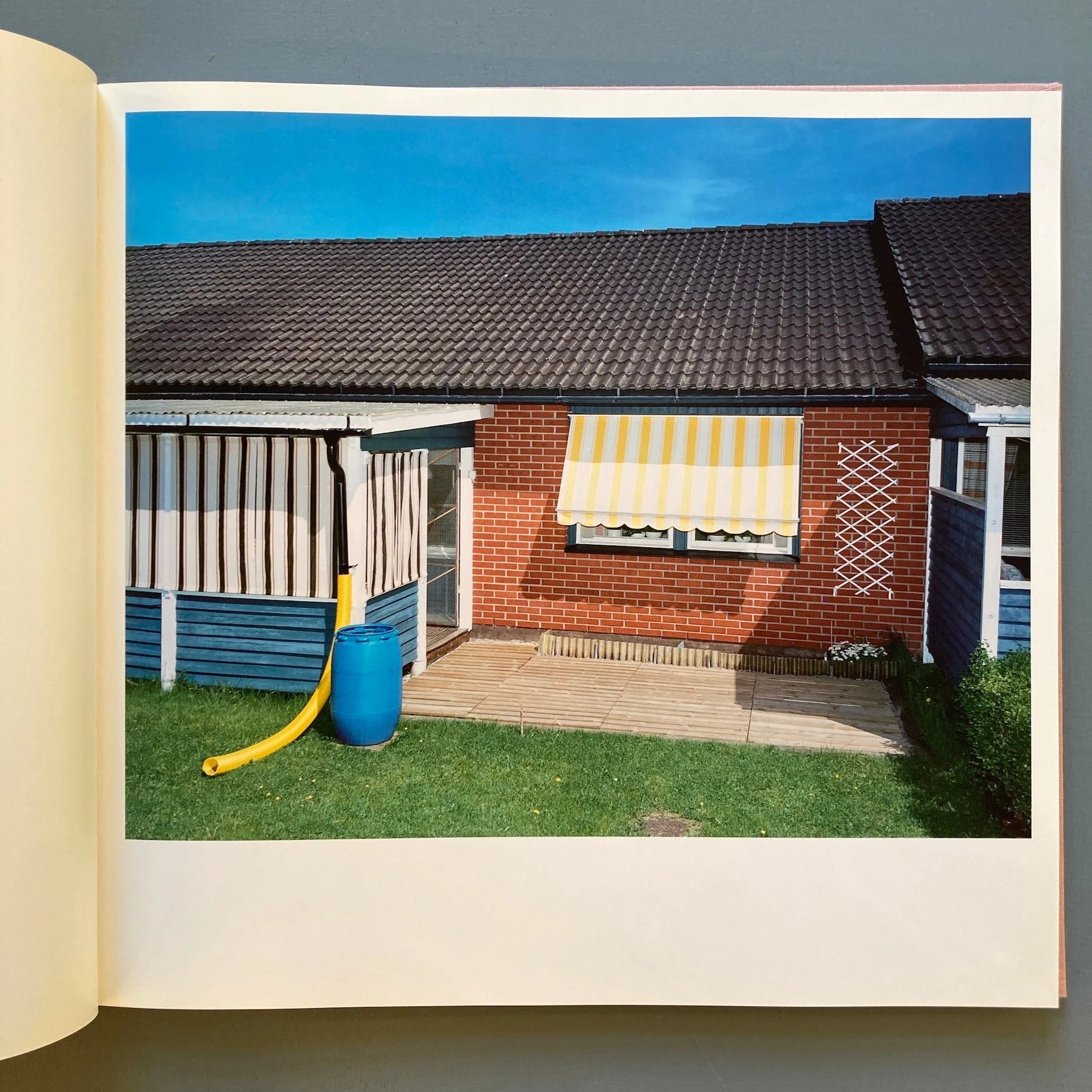 Lars Tunbjörk - Home - Steidl 2002 – Saint-Martin Bookshop