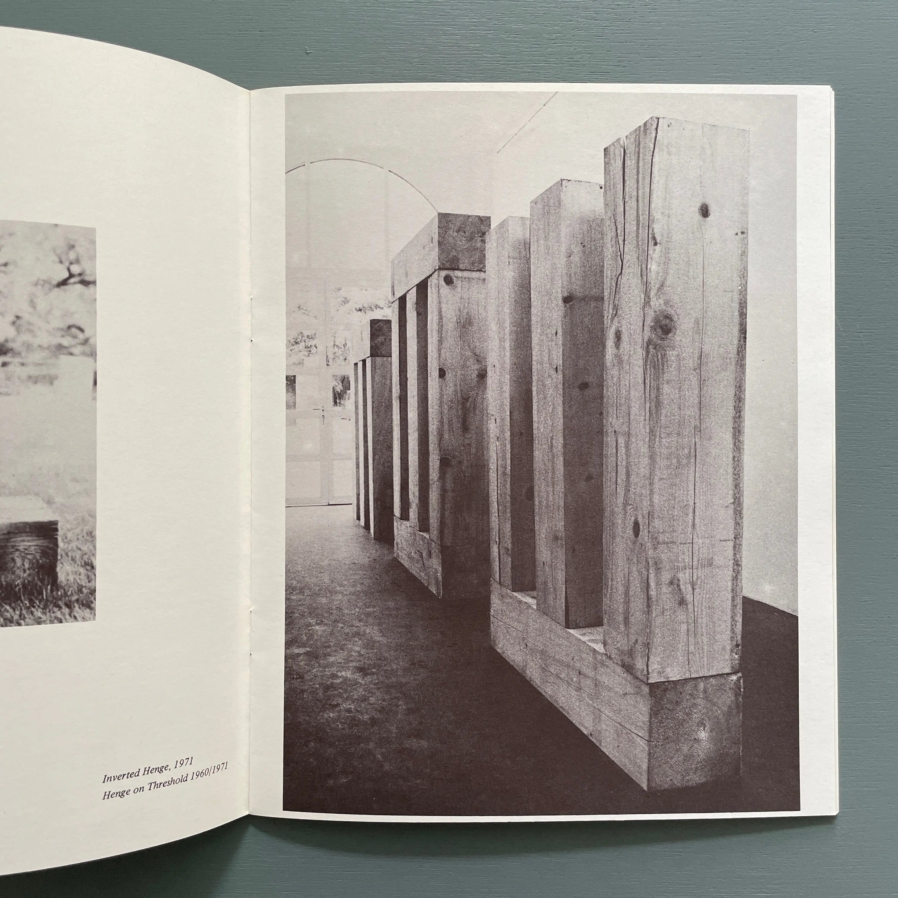 Carl-Andre---Sculptures-en-