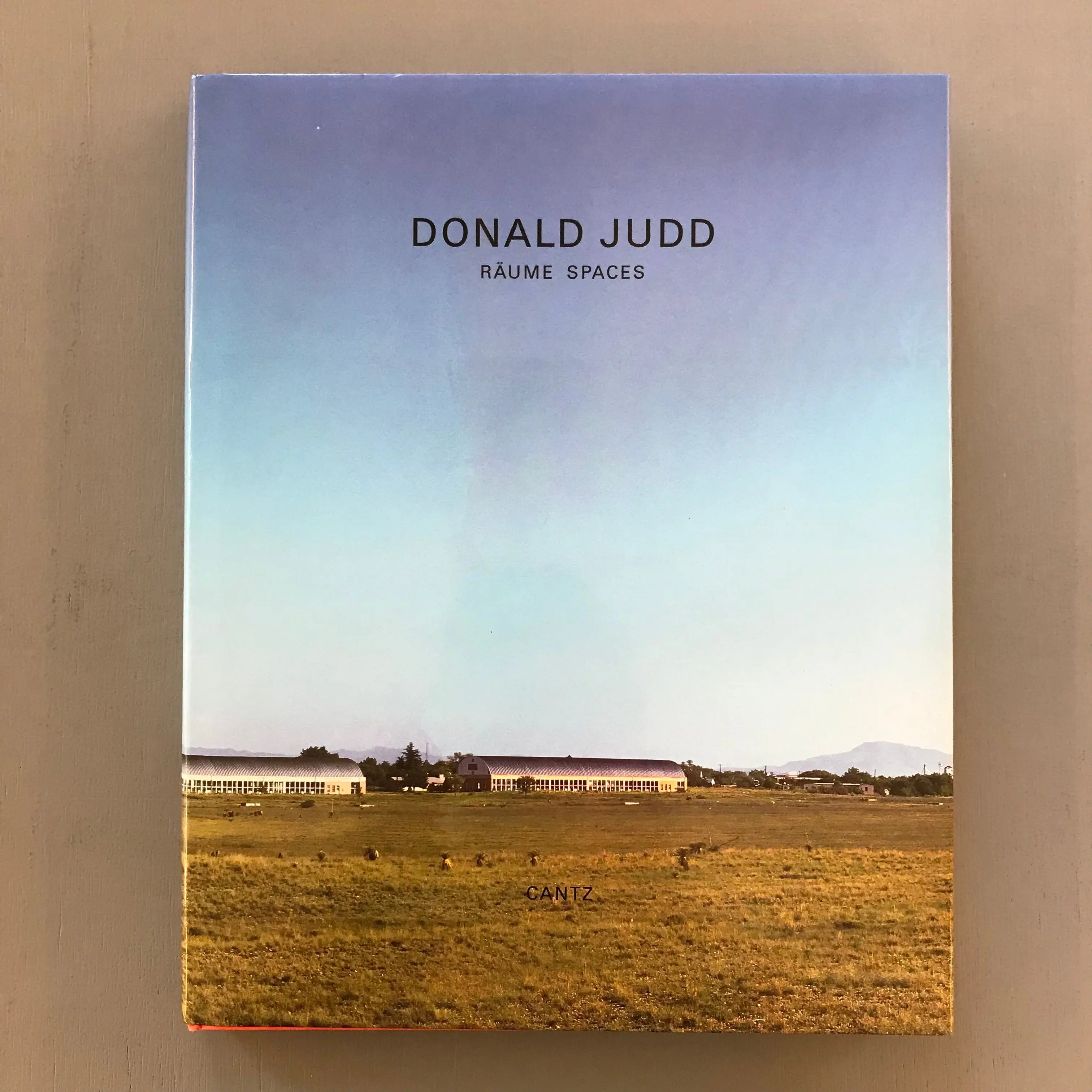 Donald Judd - Räume spaces - Cantze Verlag 1993 – Saint-Martin