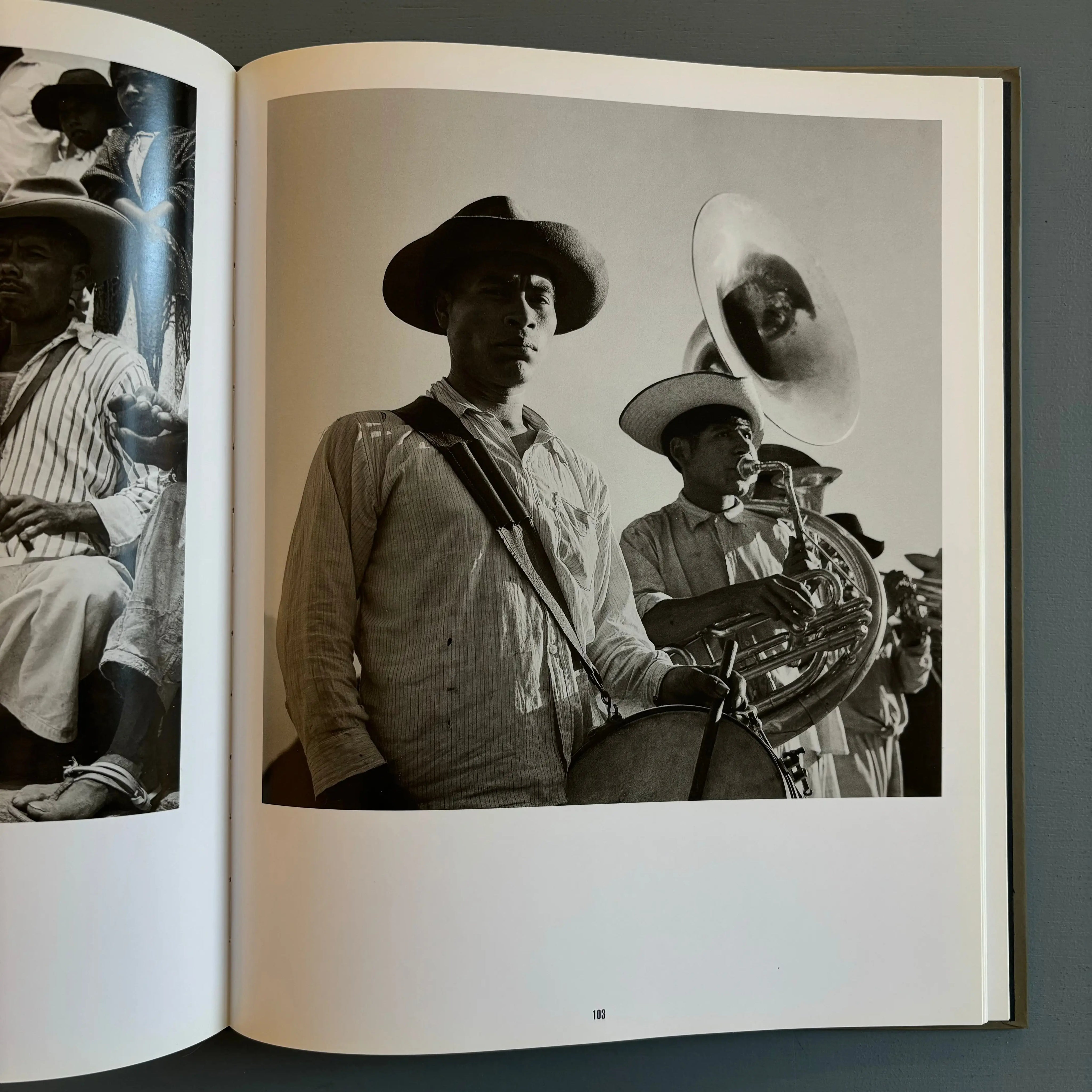 100 photographs by Juan Rulfo - RM Verlag 2010 - Saint-Martin Bookshop