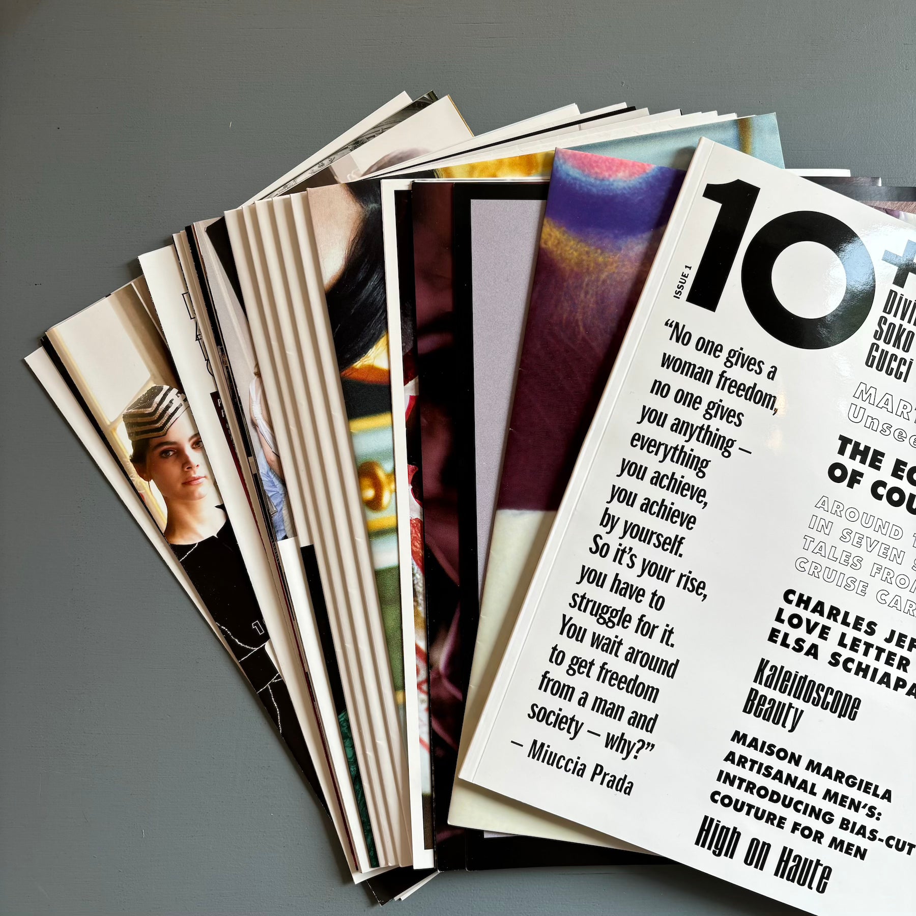 10+ Magazine - Issue 1 - Ten Magazine 2018 - Saint-Martin Bookshop