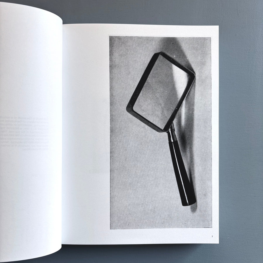 3000 days of archives related to the optics and glasses frame industry - Bidules 2025 - Saint-Martin Bookshop