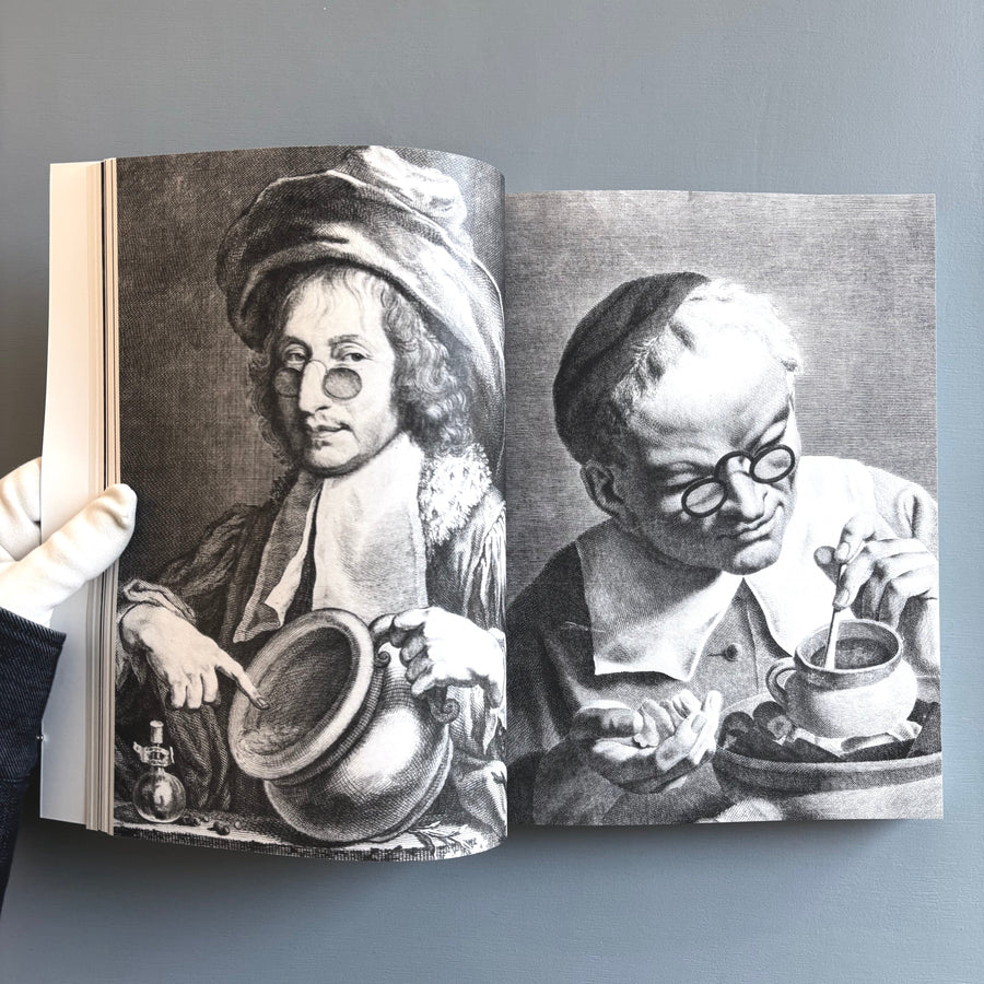 3000 days of archives related to the optics and glasses frame industry - Bidules 2025 - Saint-Martin Bookshop