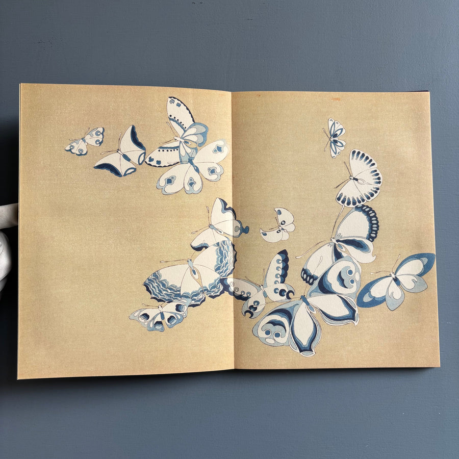 A Flight of Butterflies - The Metropolitan Museum of Art/Thames and Hudson 1979