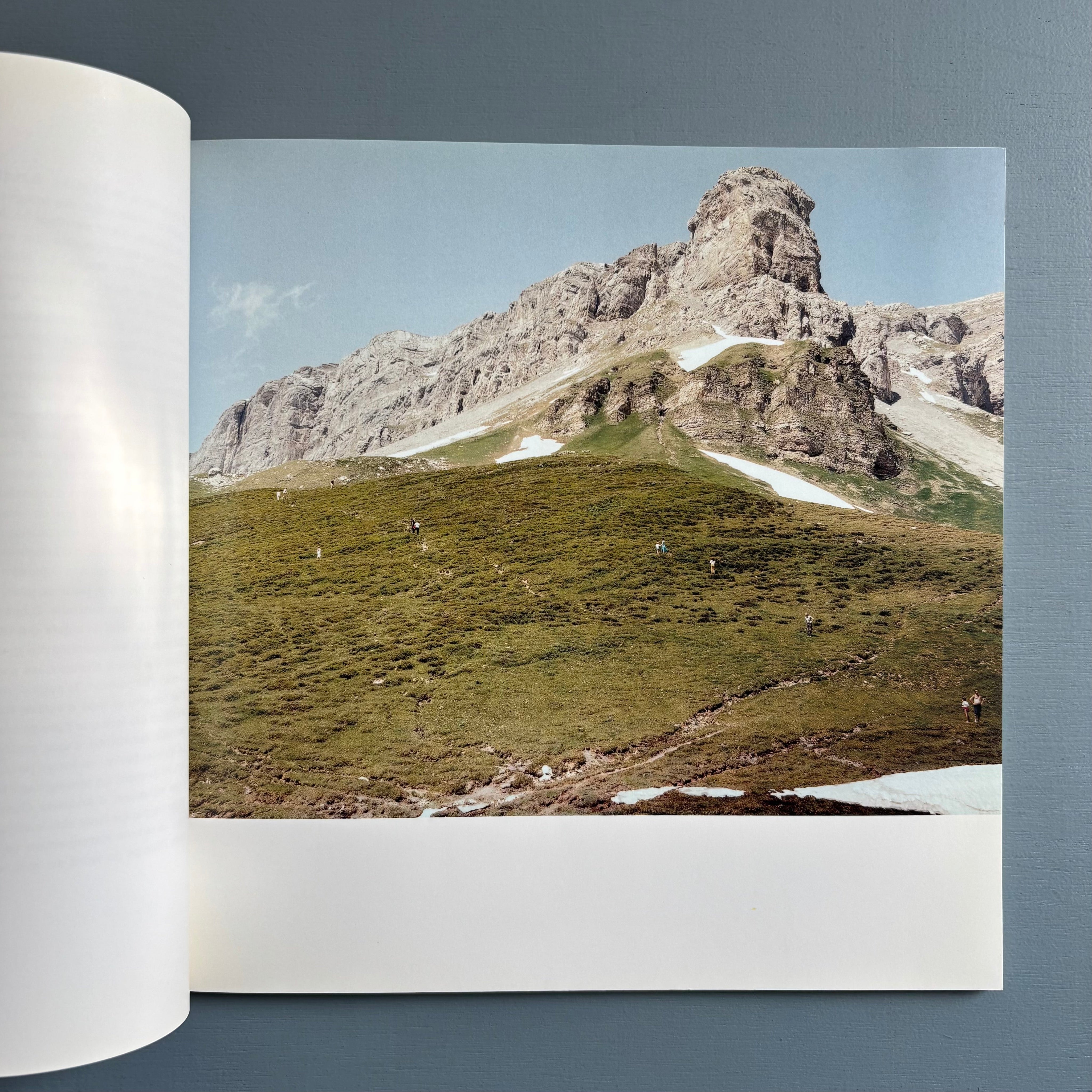 Andreas Gursky - Centre Pompidou 2002 - Saint-Martin Bookshop