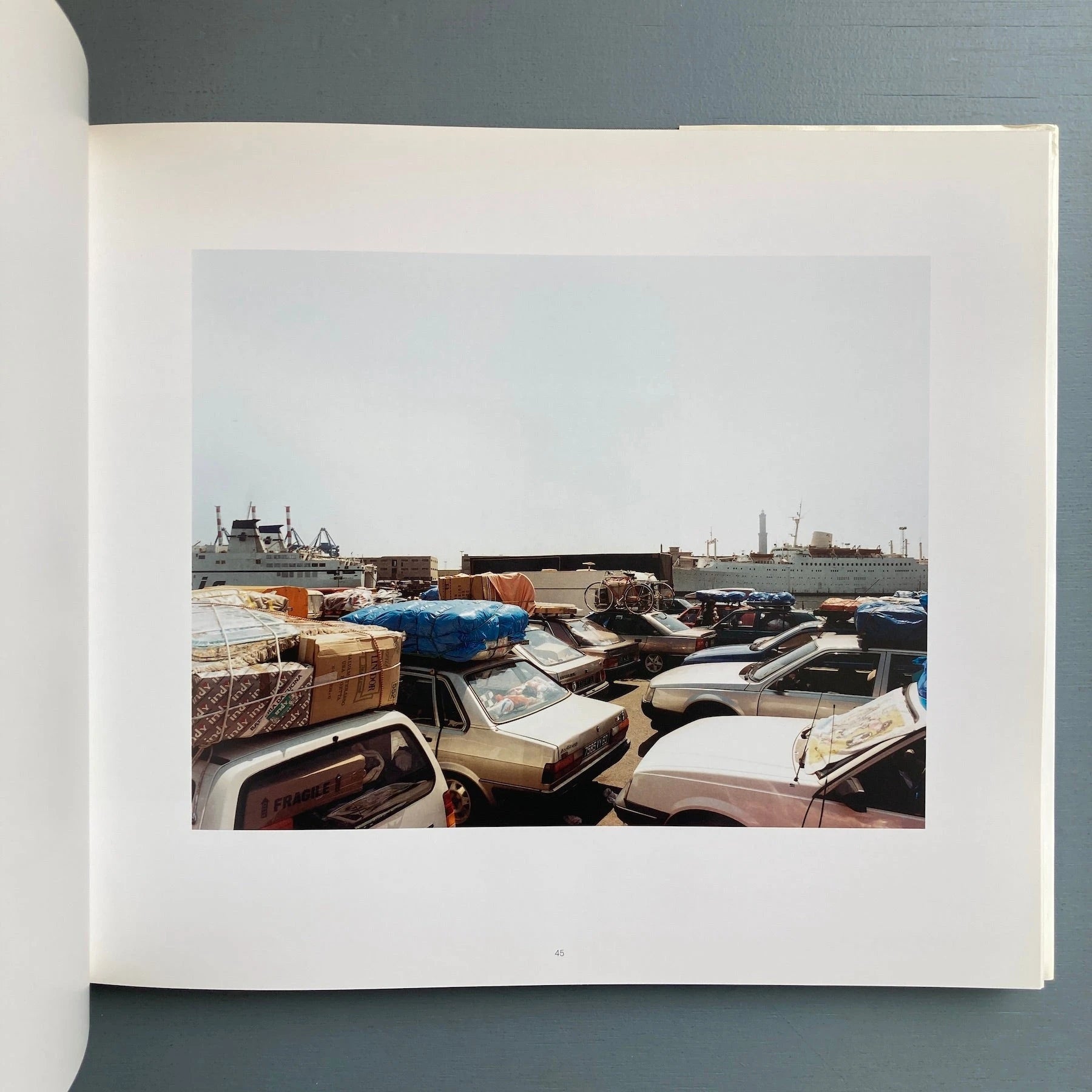 Andreas Gursky - Photographs from 1984 to the Present - Schirmer