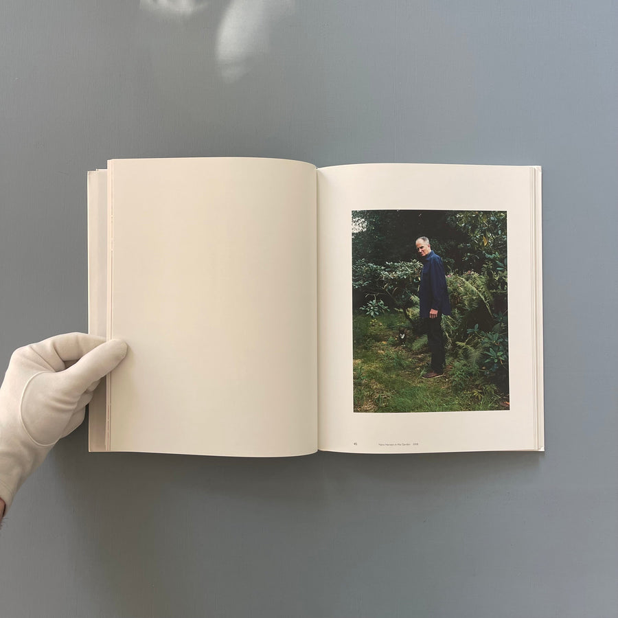 Annette Kelm - König 2009 - Saint-Martin Bookshop