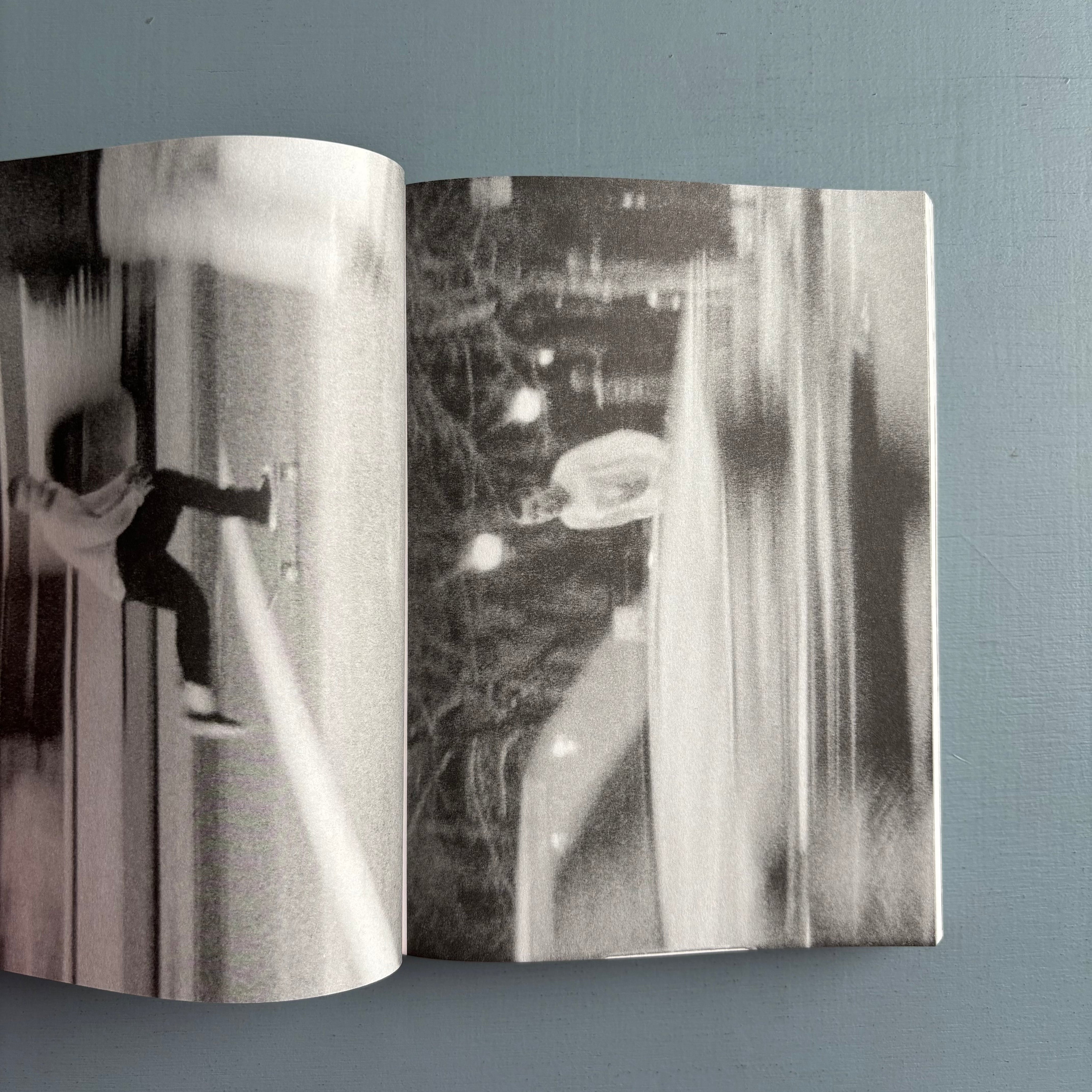 Ari Marcopoulos - Beware - Roma 2024 - Saint-Martin Bookshop