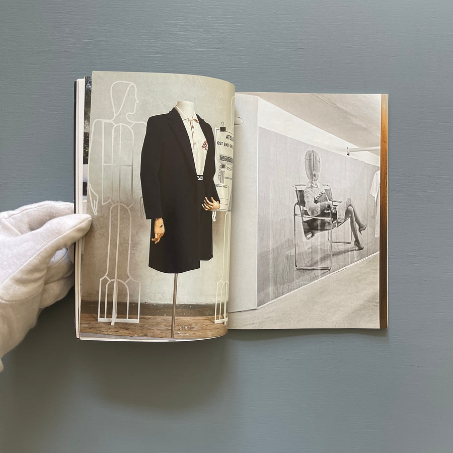 Atelier EB - Ost End Girls - Galerie Micheline Szwajcer 2013 - Saint-Martin Bookshop