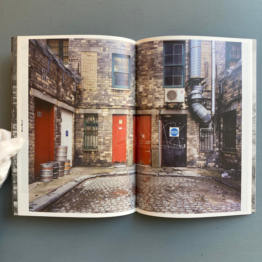 Bart Lodewijks - Looking for a beautiful place - Roma Publications 2003 - Saint-Martin Bookshop