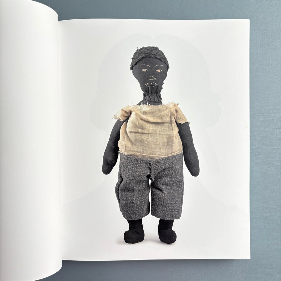 Black Dolls: Unique African American Dolls, 1850–1930 - Radius Books 2015 - Saint-Martin Bookshop