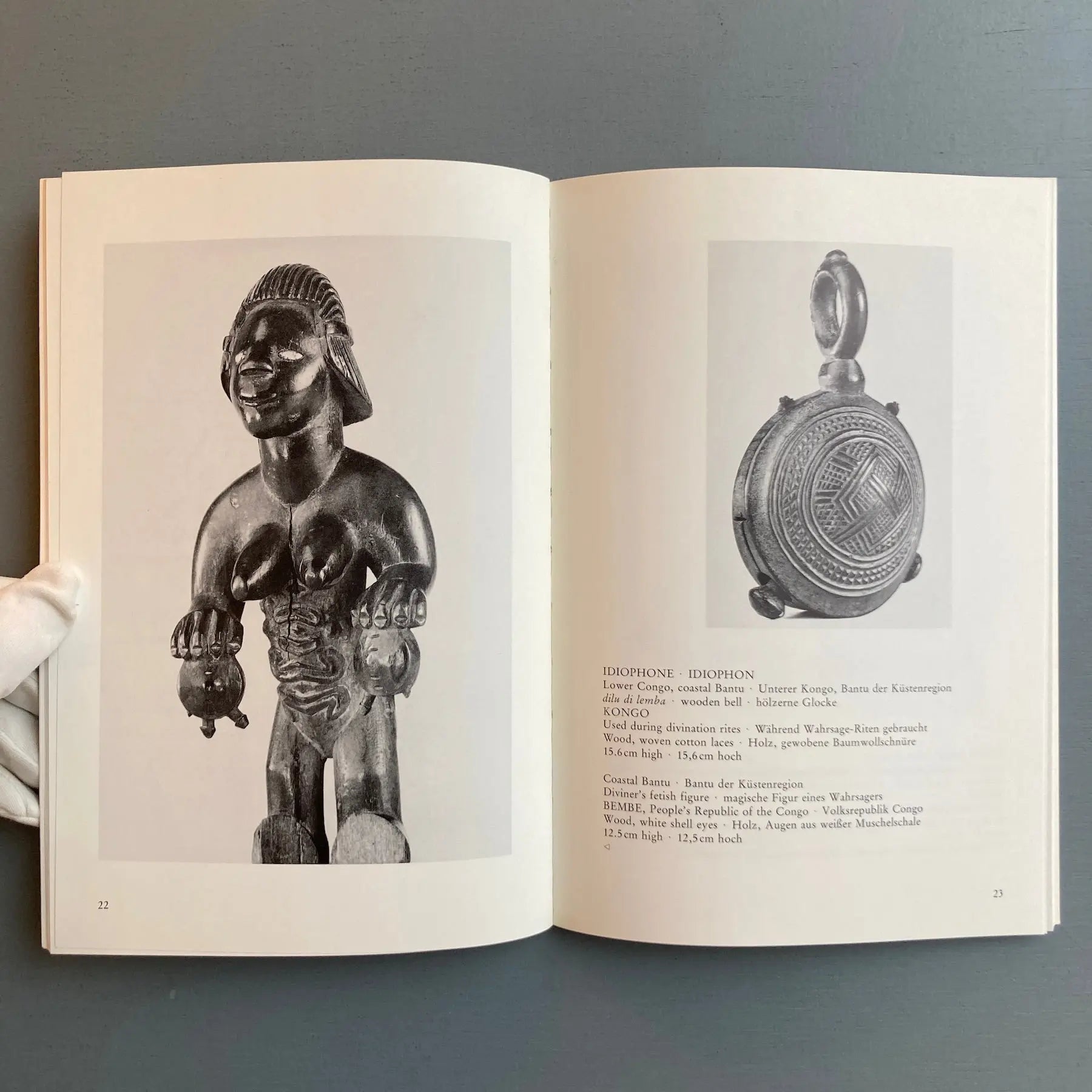 Bodies of Resonance: Musical Instruments of Zaïre - Fred und Jens Jahn ...