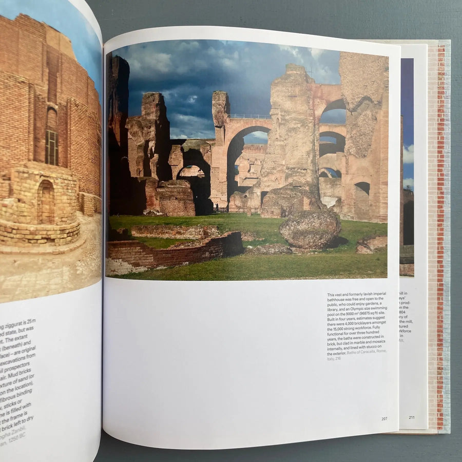 Brick - Phaidon 2015 - Saint-Martin Bookshop