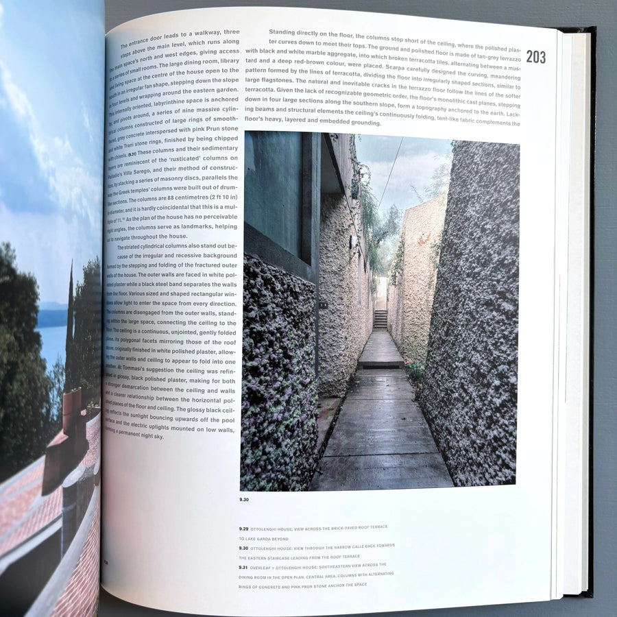 ﻿﻿Carlo Scarpa - Phaidon 2013 - Saint-Martin Bookshop