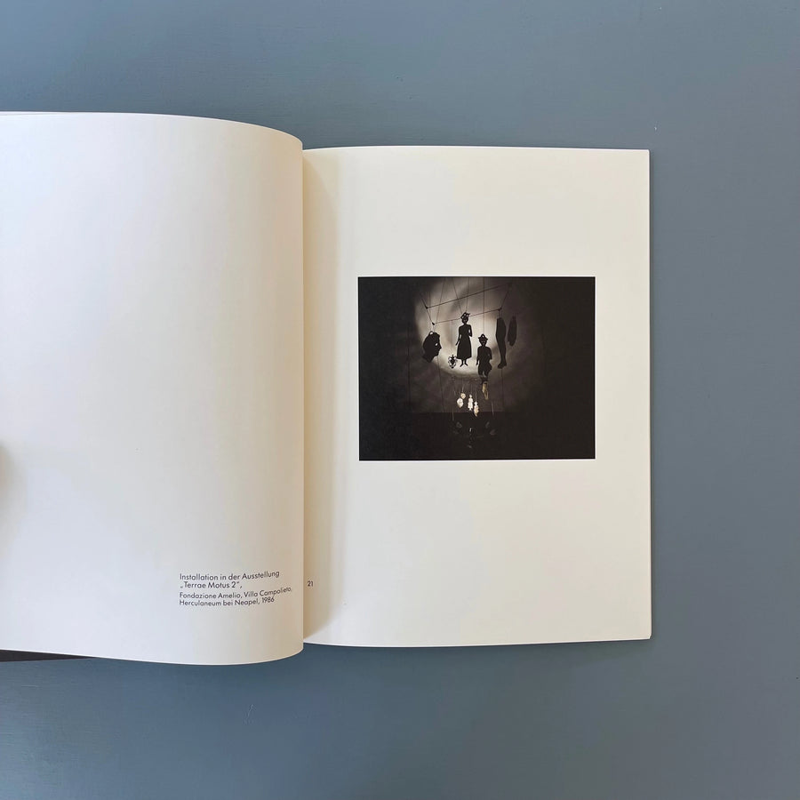 Christian Boltanski - Leçon des Ténèbres - Kunstverein München 1986 - Saint-Martin Bookshop