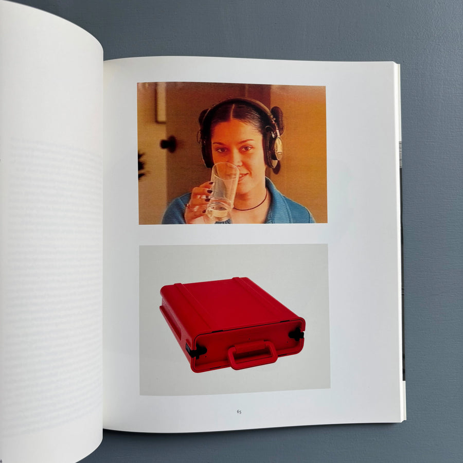 Christopher Williams - For Example: Die Welt ist schön (Final Draft) - Boijmans Van Beuningen/Kunsthalle Basel 1997