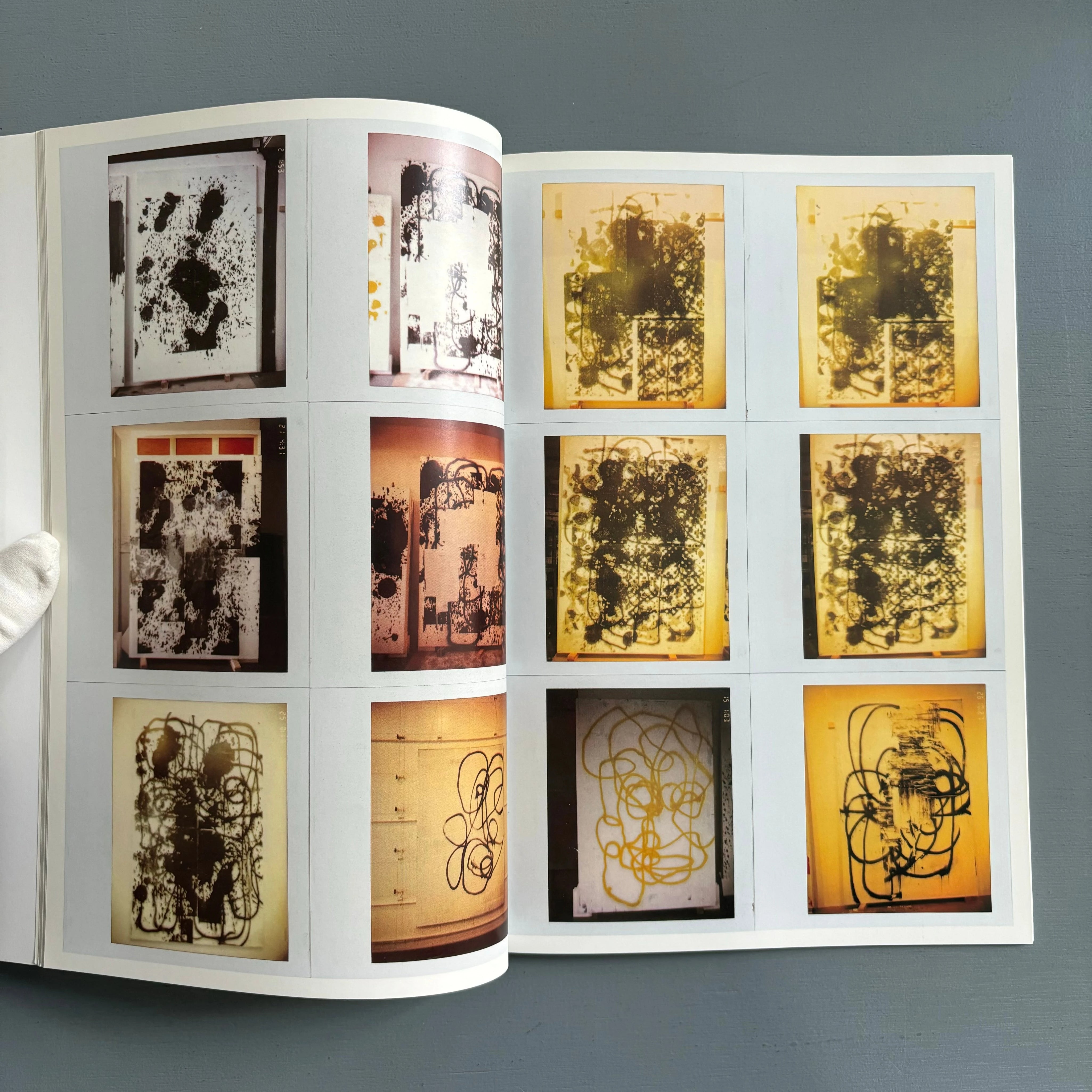 Christopher Wool - Secession 2001 - Saint-Martin Bookshop