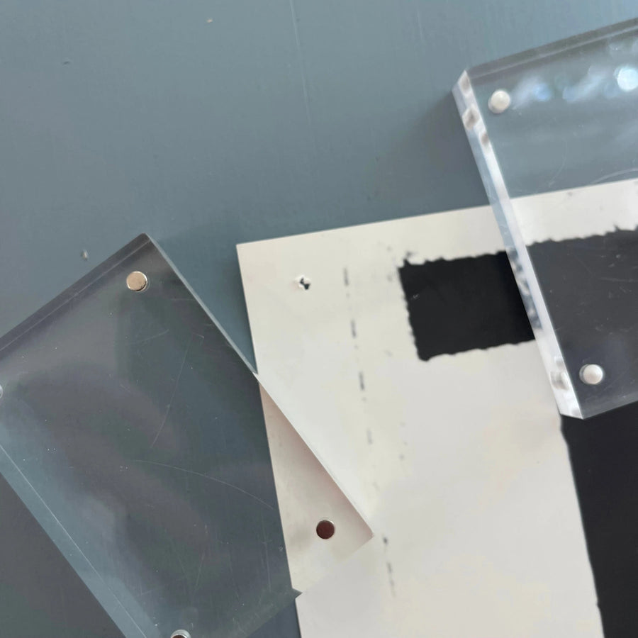 Félix González-Torres & Christopher Wool - The show is over - Printed Matter 1993 - Saint-Martin Bookshop