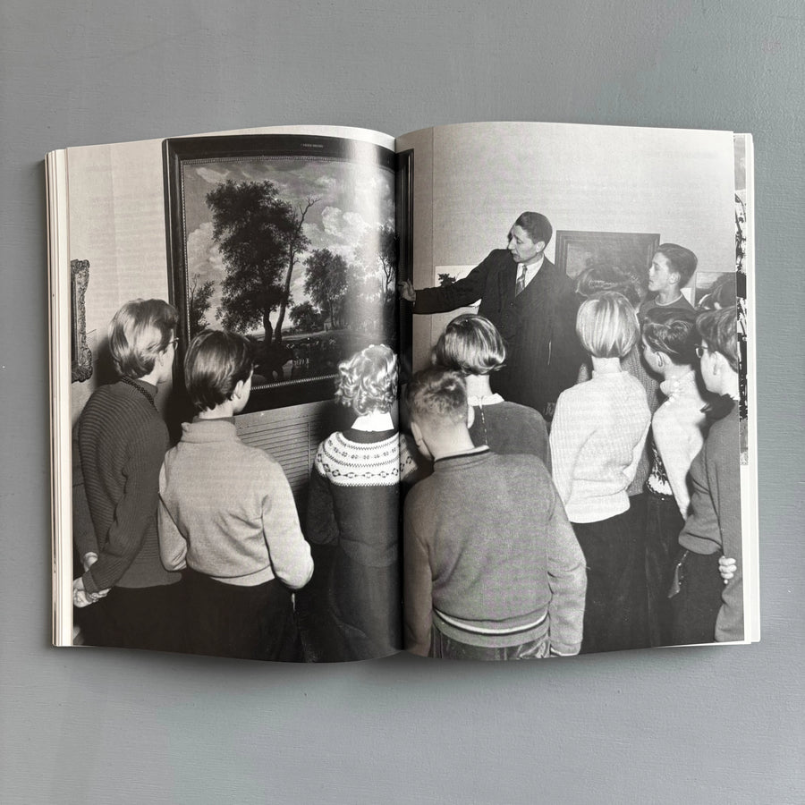 Dat Museum is een mijnheer.  De geschiedenis van het Van Abbemuseum 1936-2003 - Artimo 2005 - Saint-Martin Bookshop