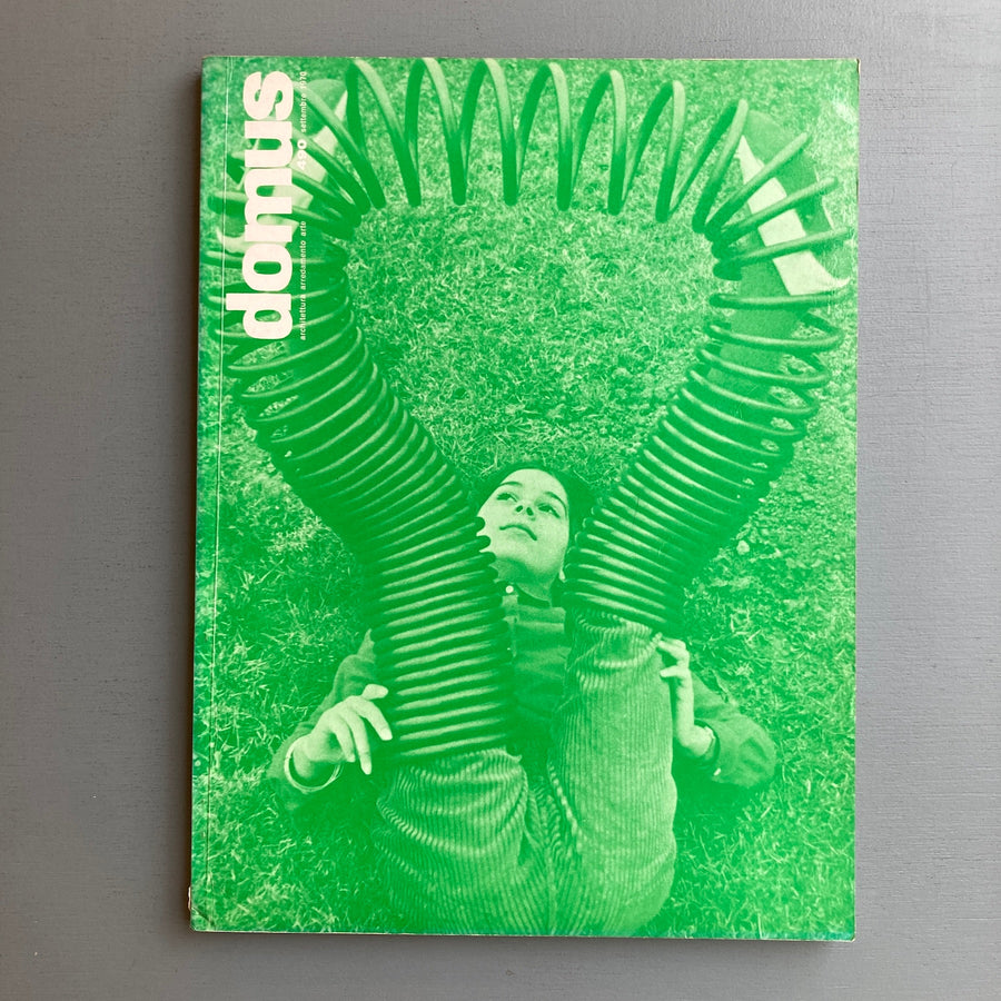 Domus n°490 - September 1970 - Saint-Martin Bookshop