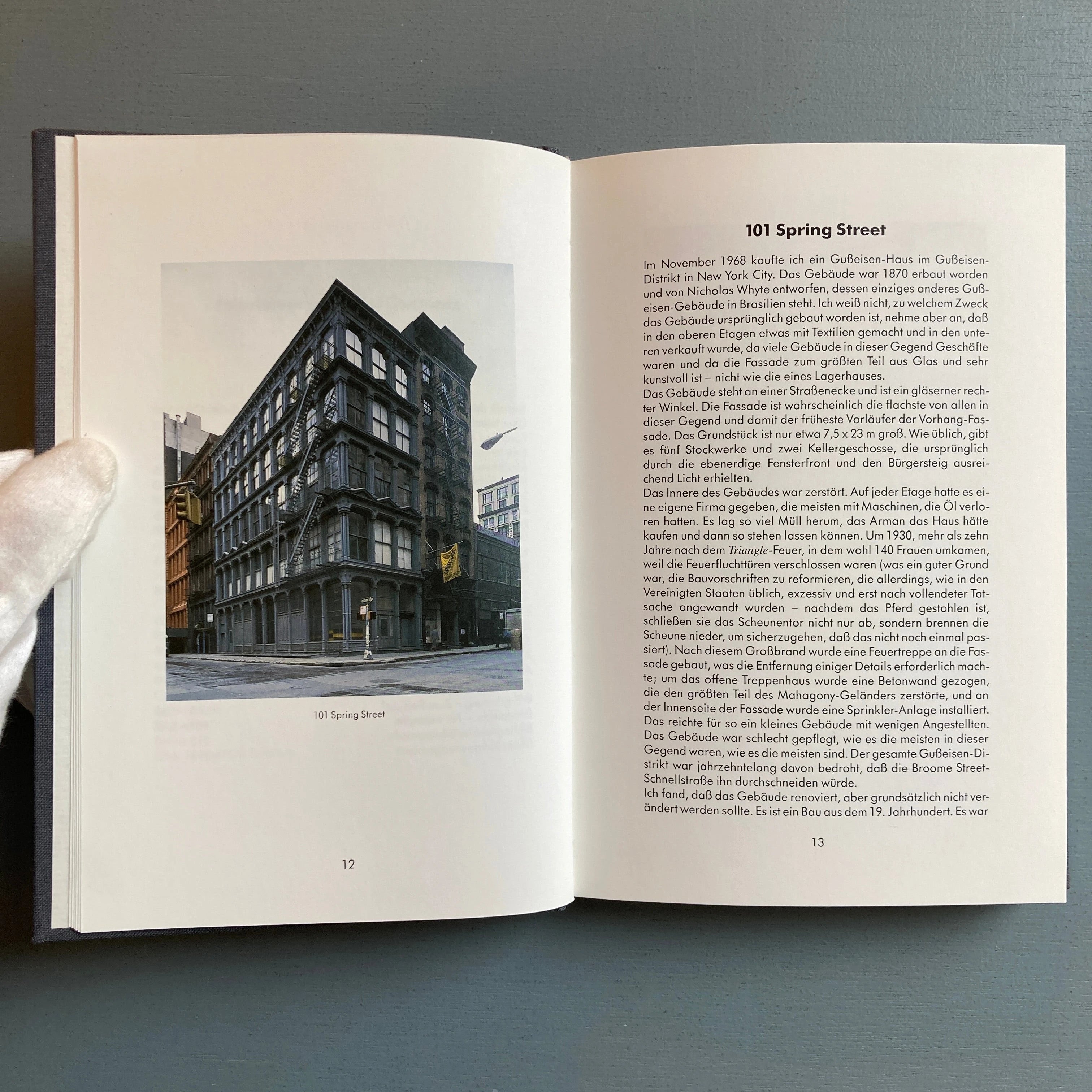 Donald Judd - Architektur - Münster 1990 - Saint-Martin Bookshop