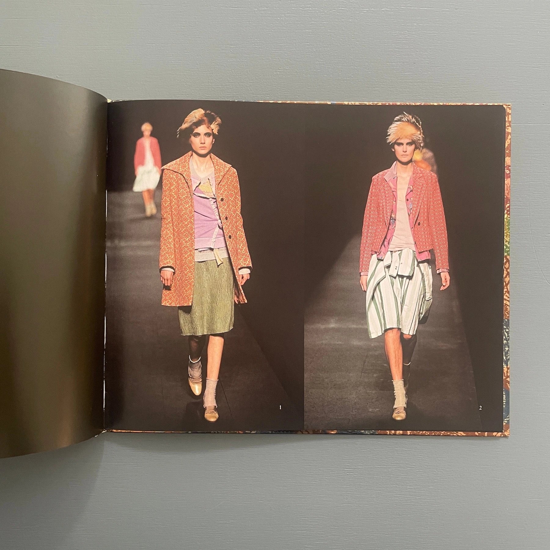 Dries Van Noten - Women's collection Autumn-Winter 2003-2004