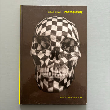 Gabriel Orozco - Photogravity - Philadelphia Museum of Art 1999 - Saint-Martin Bookshop