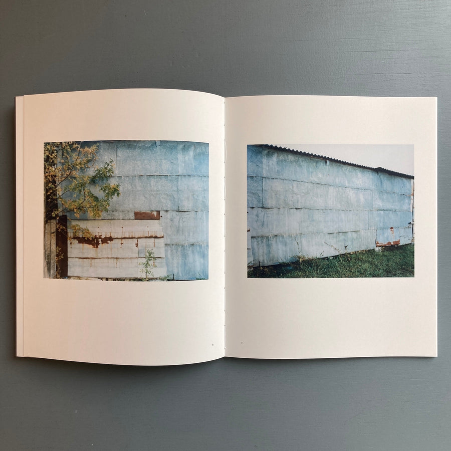 Francesco Neri (signed) - Wooden Tool Shed - Imagebeeld Edition 2024 - Saint-Martin Bookshop