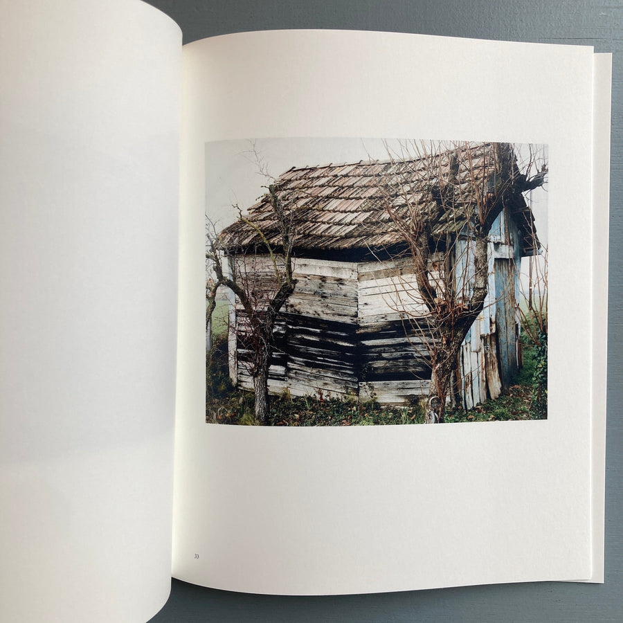 Francesco Neri (signed) - Wooden Tool Shed - Imagebeeld Edition 2024 - Saint-Martin Bookshop