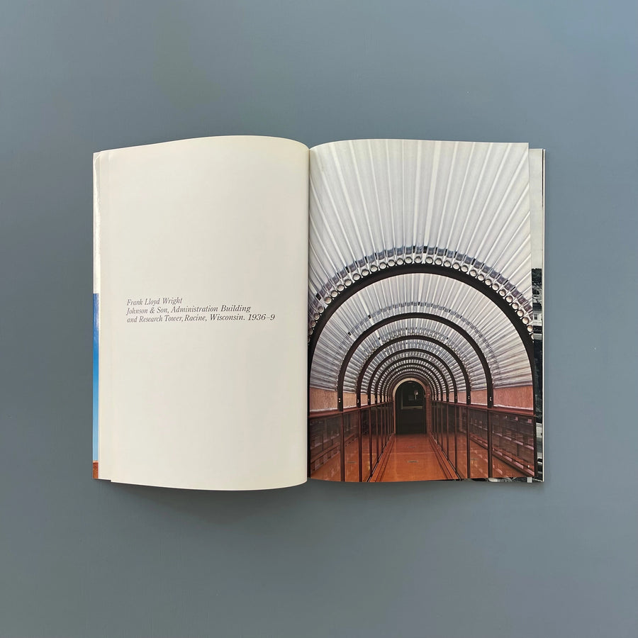 GA 01 Frank Lloyd Wright - Global Architecture 1970