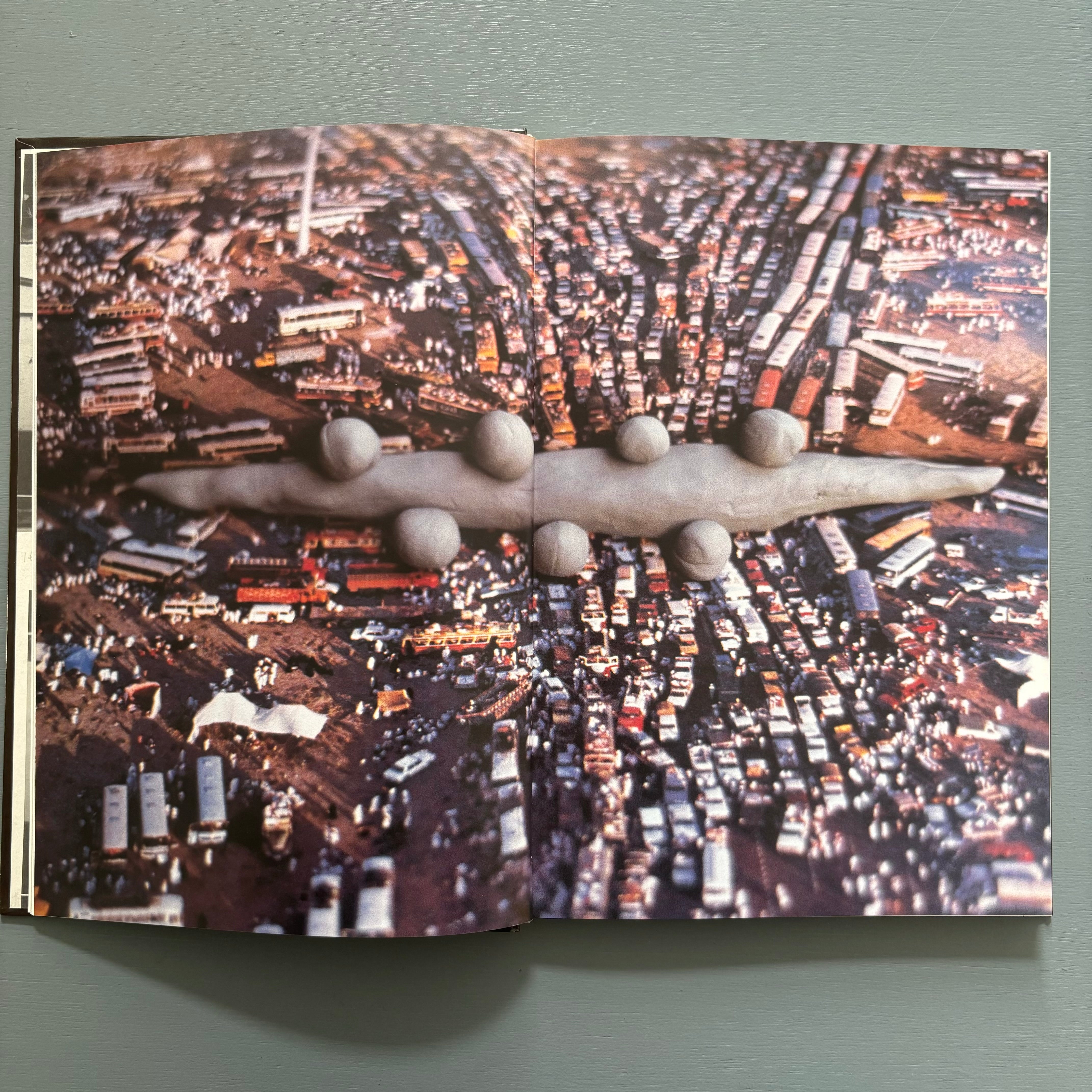 Gabriel Orozco - Photogravity - Philadelphia Museum of Art 1999