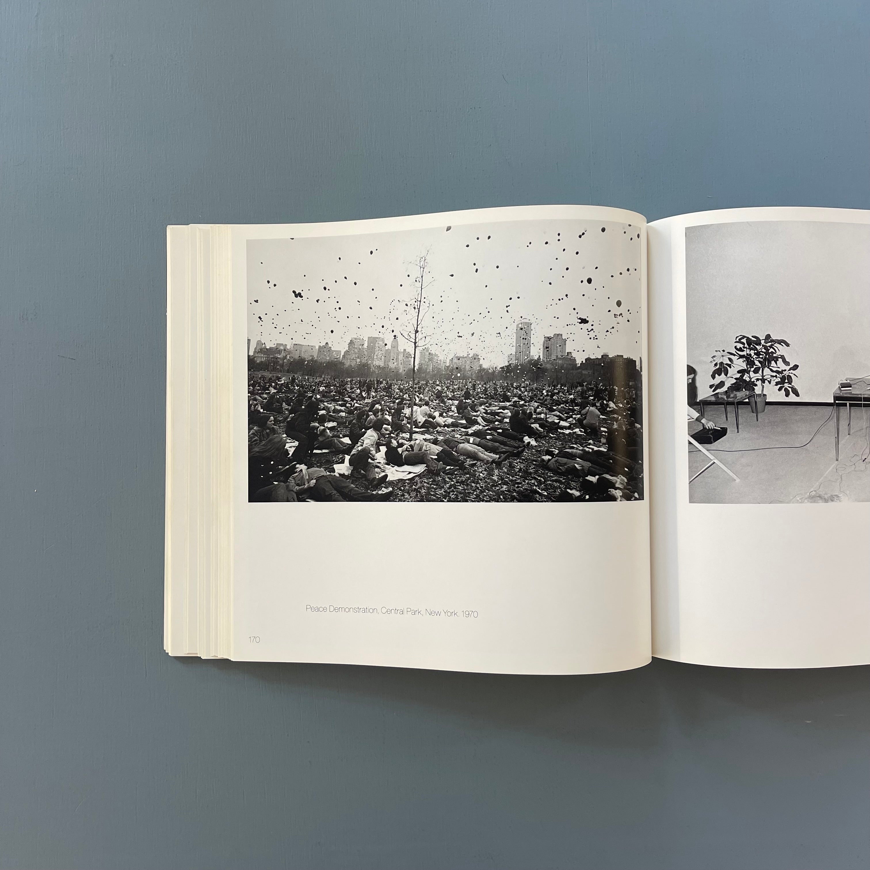 WINOGRAND　Figments from the Real World Winogrand: Figments From The Real World by Garry Winogrand