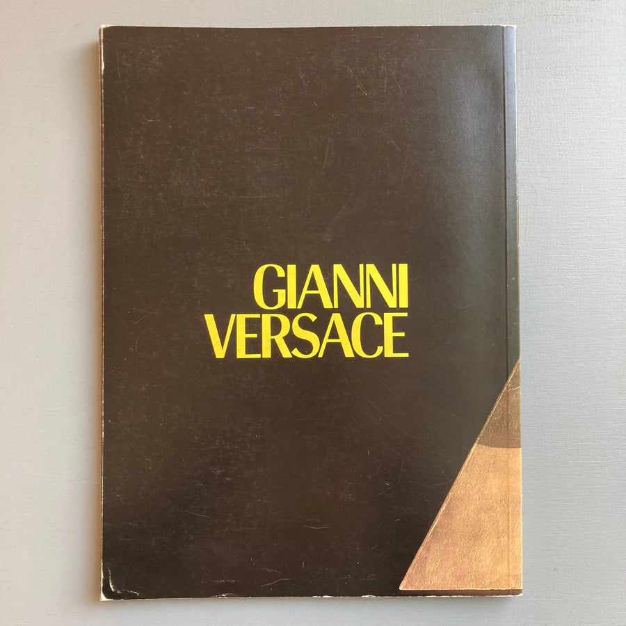 Gianni Versace - Collezione Uomo n. 21 - Autunno-Inverno 1991/92 Saint-Martin Bookshop