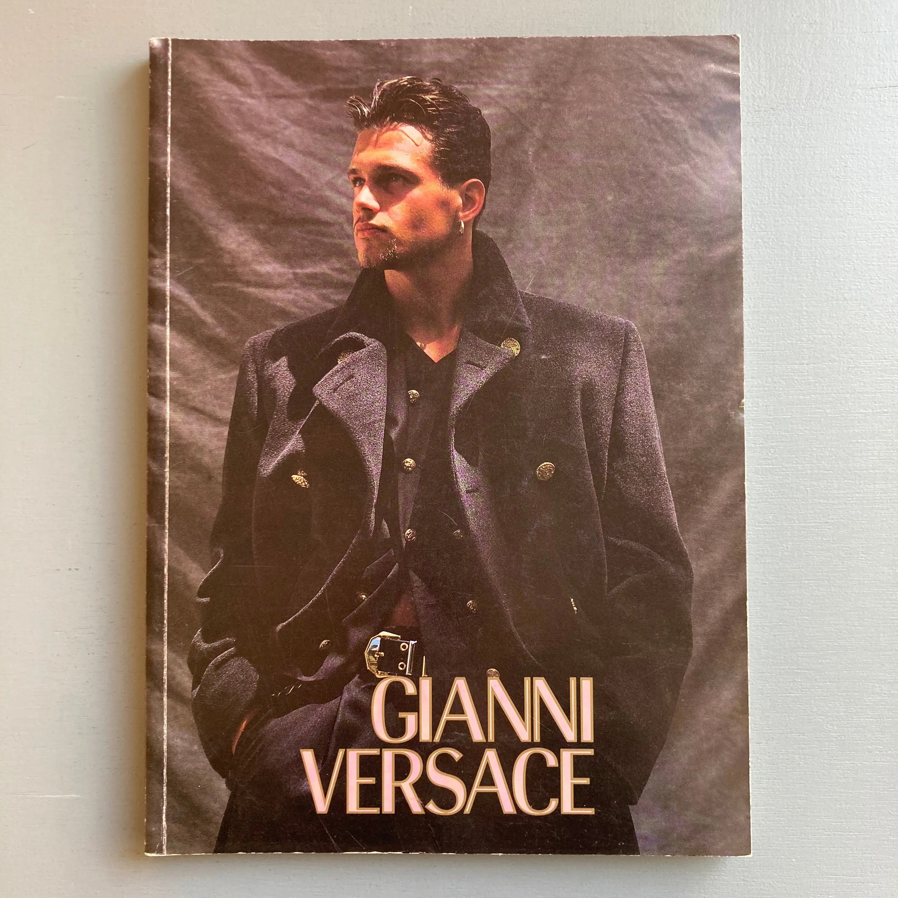 【ファッション】1993年 GIANNI VERSACE 写真集 ヴィンテージ ファッション】1993年 GIANNI VERSACE 写真集 ヴィンテージ