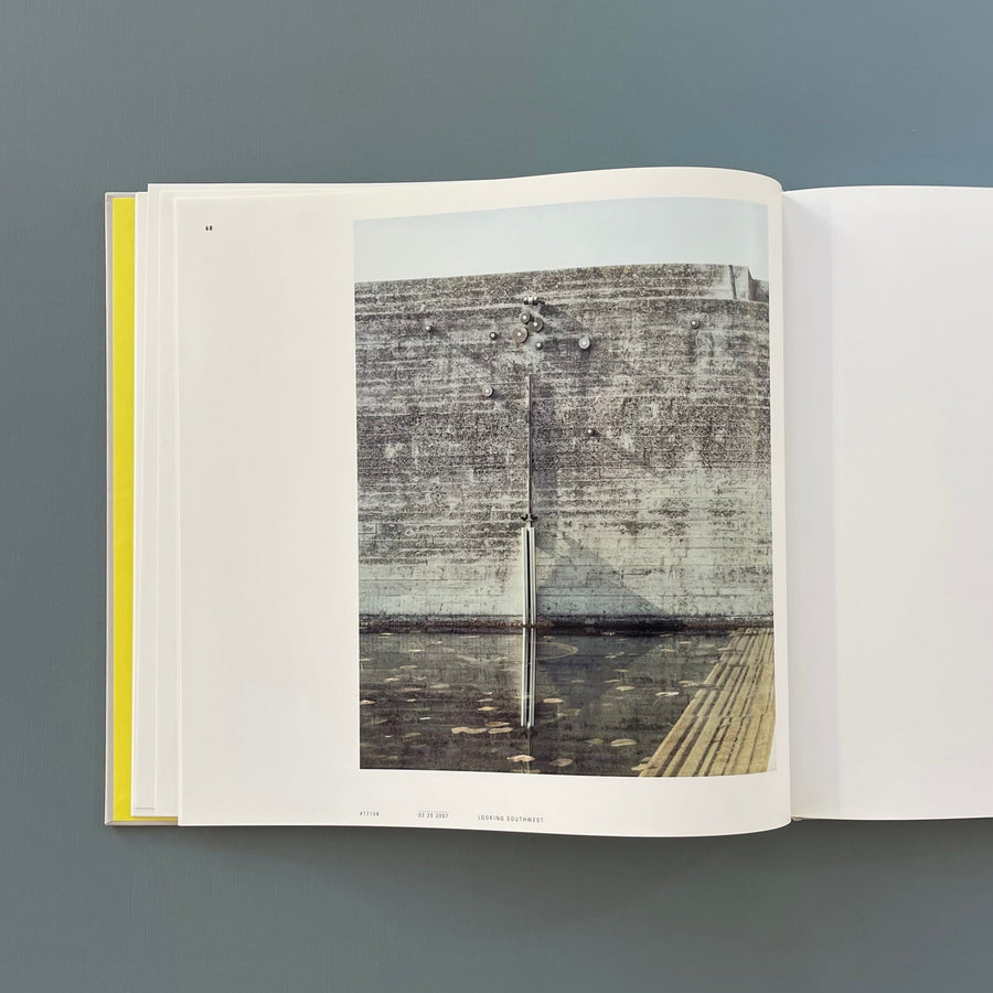 Guido Guidi - Carlo Scarpa’s Tomba Brion - Hatje Cantz 2011 - Saint-Martin Bookshop