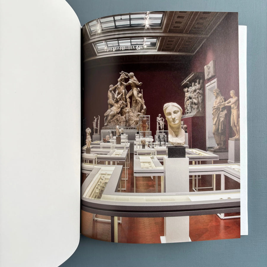 Heads and Tails. Tales and Bodies (Benaki Museum) - MER. Books 2016