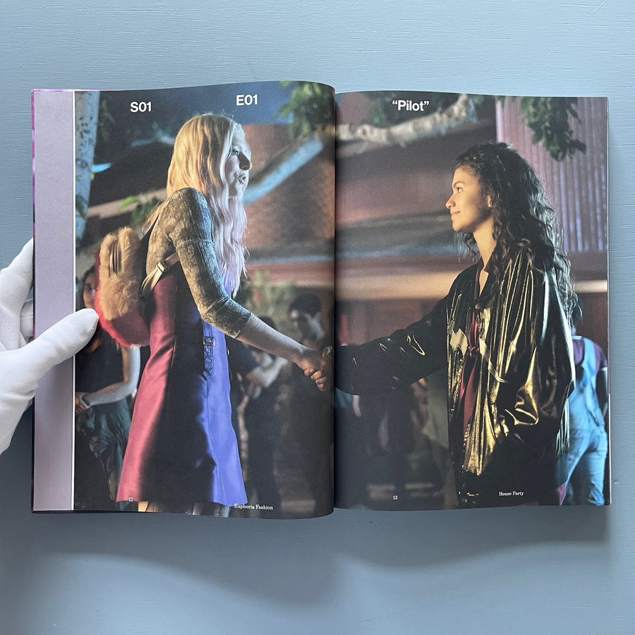Heidi Bivens - Euphoria Fashion - A24 2024 - Saint-Martin Bookshop Heidi Bivens - Euphoria Fashion - A24 2024 - Saint-Martin Bookshop