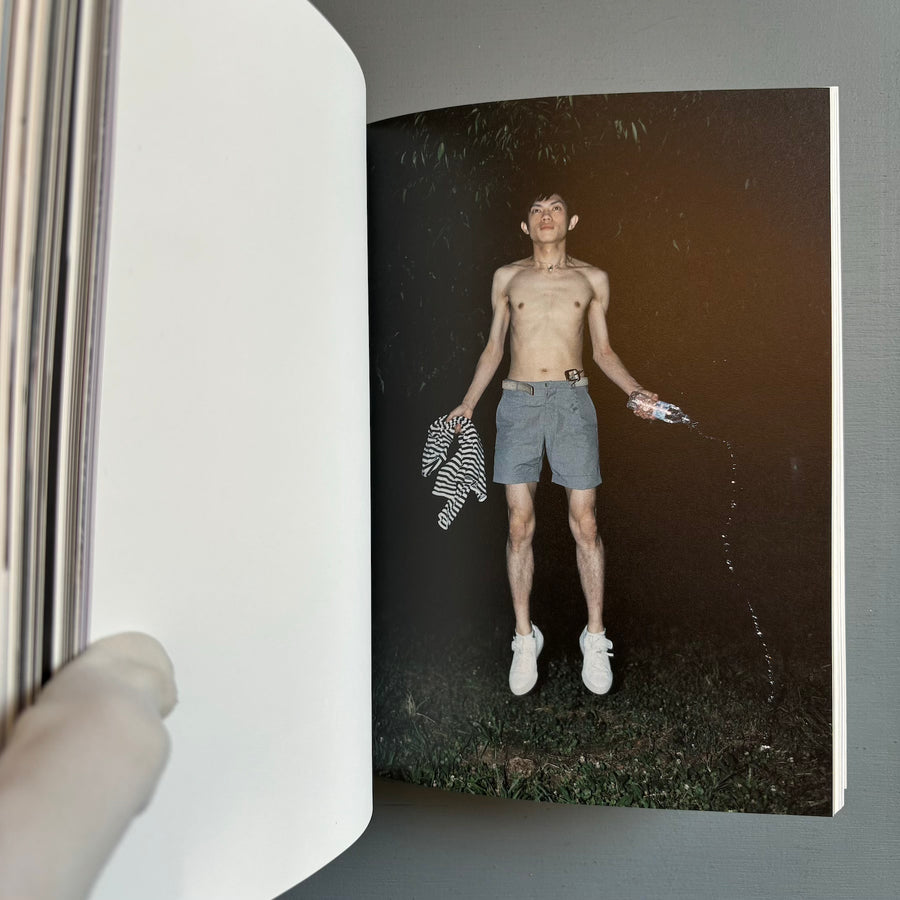 Eiki Mori (signed) - Tokyo Boy Alone - Revolution-Star 2011 - Saint-Martin Bookshop