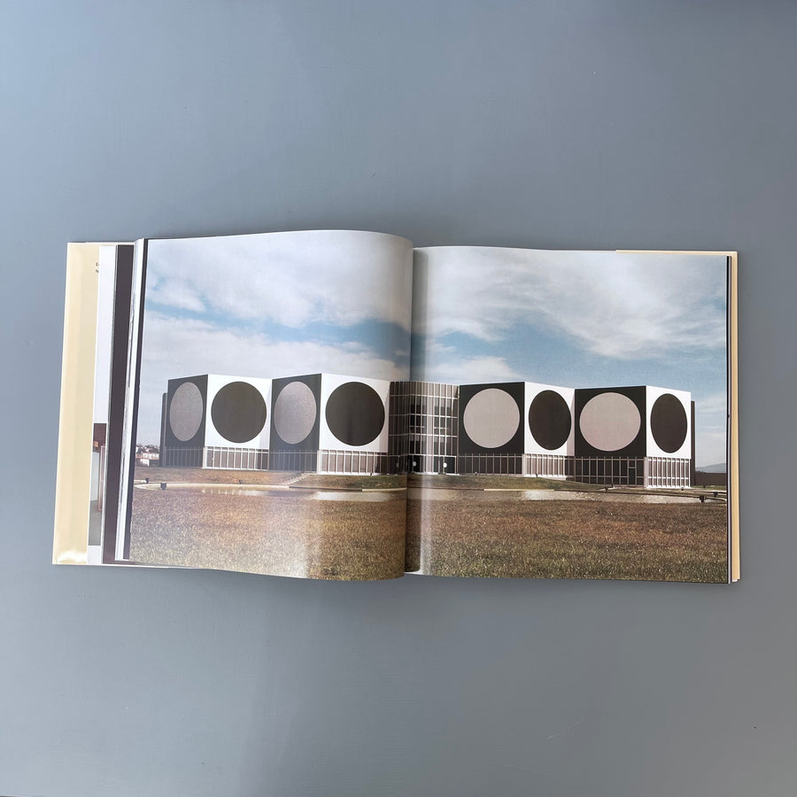 Vasarely - 4 - Edition du Griffon 1979 - Saint-Martin Bookshop