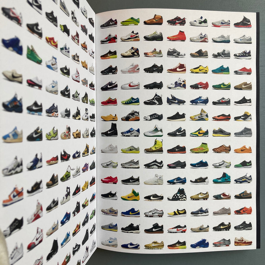 Sneaker Freaker x Nike - Genealogy of Innovation 1971-2014 - Saint-Martin Bookshop