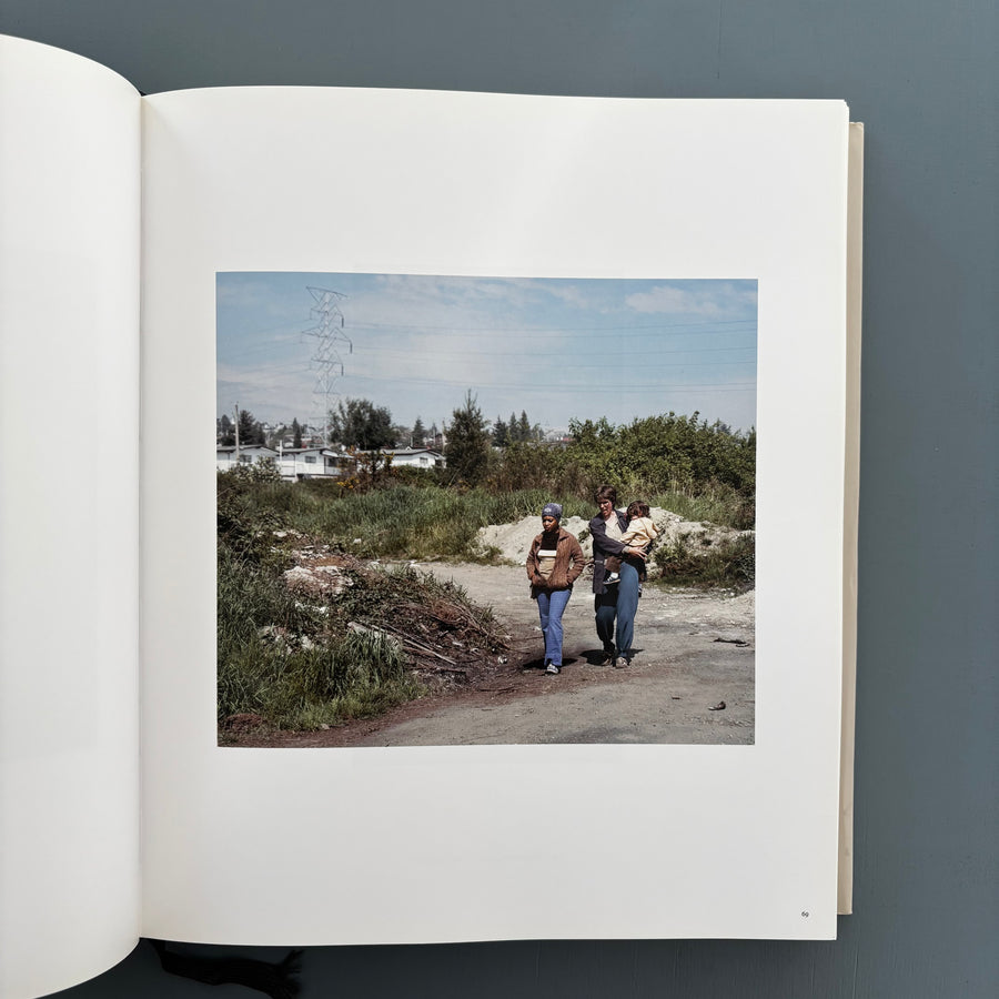 Jeff Wall - Catalogue Raisonné 1978-2004 - Schaulager/Steidl  2005 - Saint-Martin Bookshop