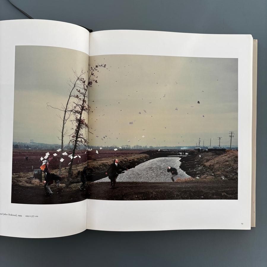Jeff Wall - Catalogue Raisonné 1978-2004 - Schaulager/Steidl  2005 - Saint-Martin Bookshop