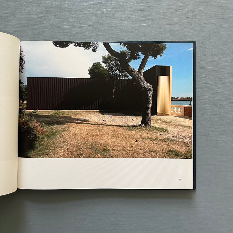 Olafur Eliasson and David Adjaye - Your black horizon Art Pavilion - Köning 2005 - Saint-Martin Bookshop