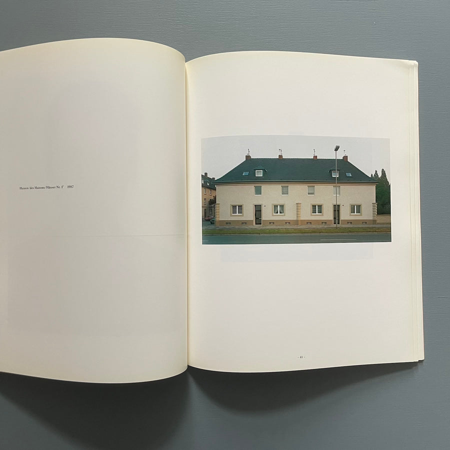 Thomas Ruff - Portretten Huizen Sterren - Stedelijk Museum Amsterdam 1990 - Saint-Martin Bookshop