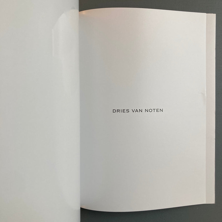 Dries Van Noten/Len Lye/Viviane Sassen - catalogue Spring/Summer 2021 - Saint-Martin Bookshop